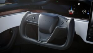 3 отзыва программного обеспечения в этом месяце: обновление рулевого управления Tesla, подушек безопасности и задних фонарей