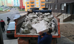 Почему важно вывозить строительный мусор в Киеве