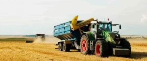 Як найкраще вивозити зерно з полів за допомогою трактора