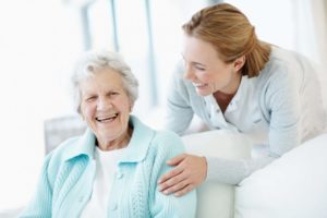 Емоційний догляд за літніми людьми: важливість емпатії та уваги